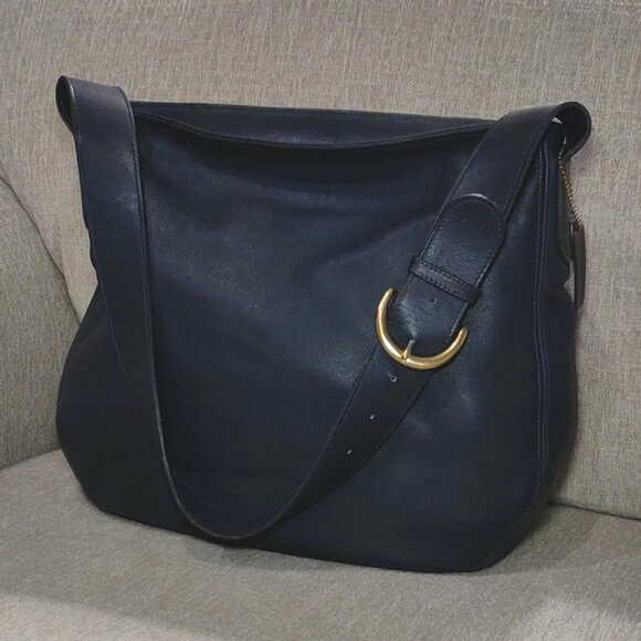 Coach Handbags - Coach Vintage Soho Zip Hobo 4161 Navy